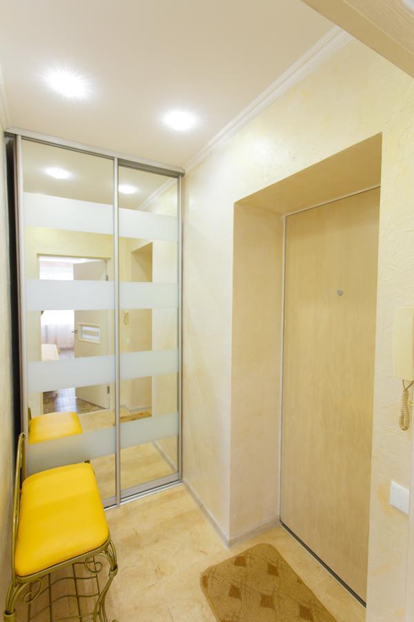 Near Railway Station Apartment *